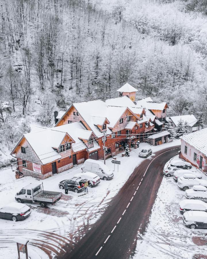Apartman Pustolov - Stara Planina Crni Vrh Kültér fotó